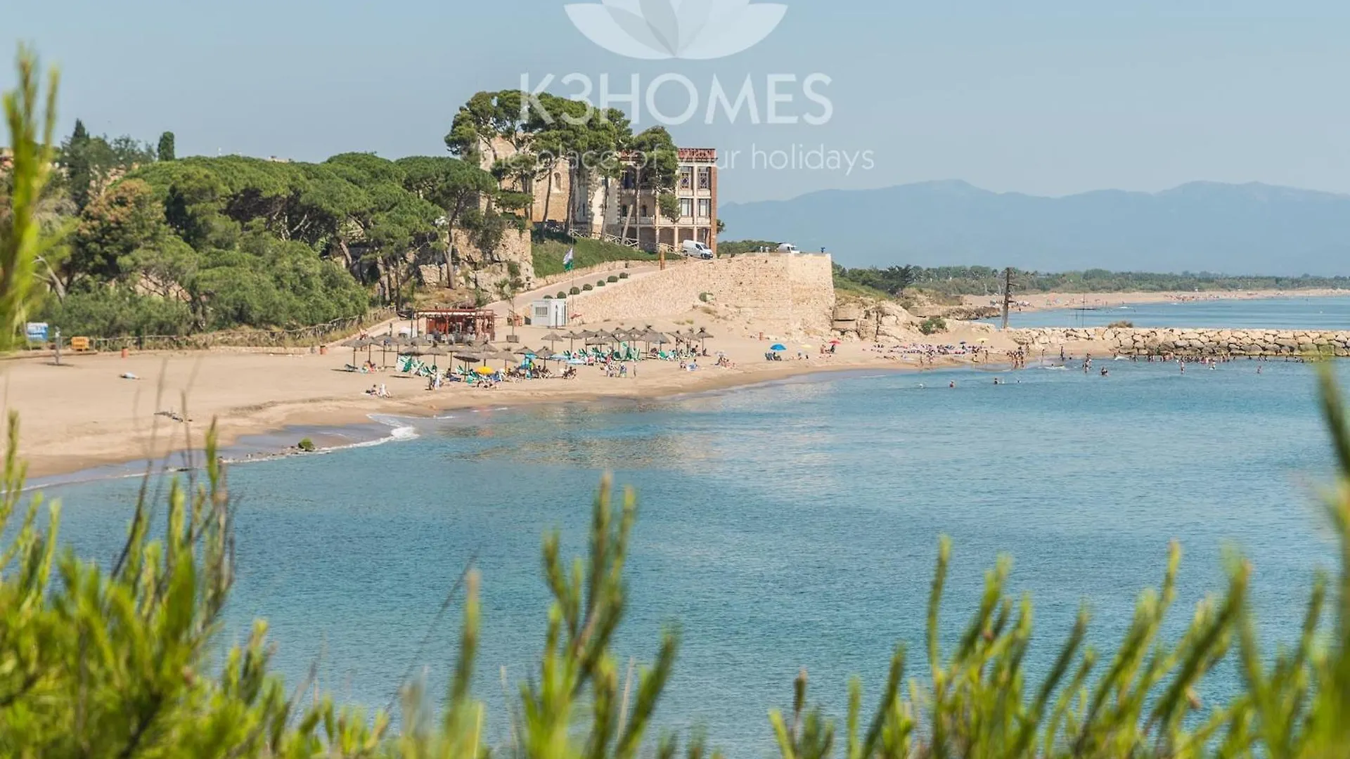 Beautiful Villa Near Montgri Natural Park L' Escala