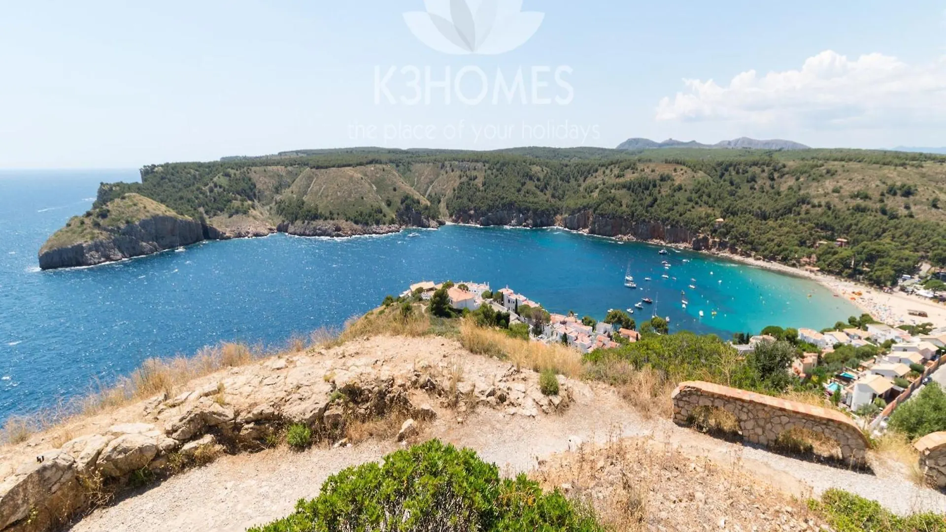 Beautiful Villa Near Montgri Natural Park L' Escala